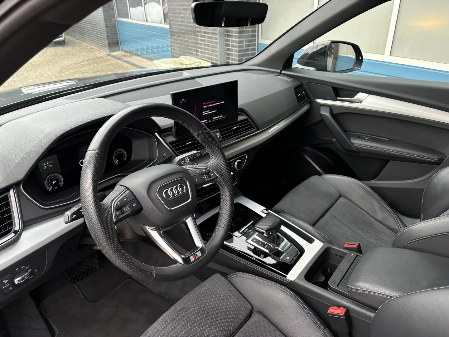 Audi Q5 55 TFSI e S edition, 21 inch, navi, elek. trekhaak Zwart - 2