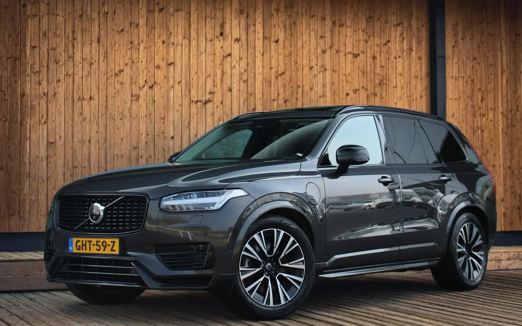 Volvo XC90 | Luchtvering | Massage&Ventilatie | Bowers & Wilk Grau - 1