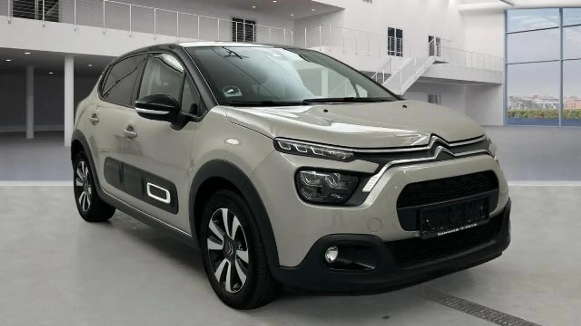 Citroen C3 1.2 Shine Pack Grau - 1