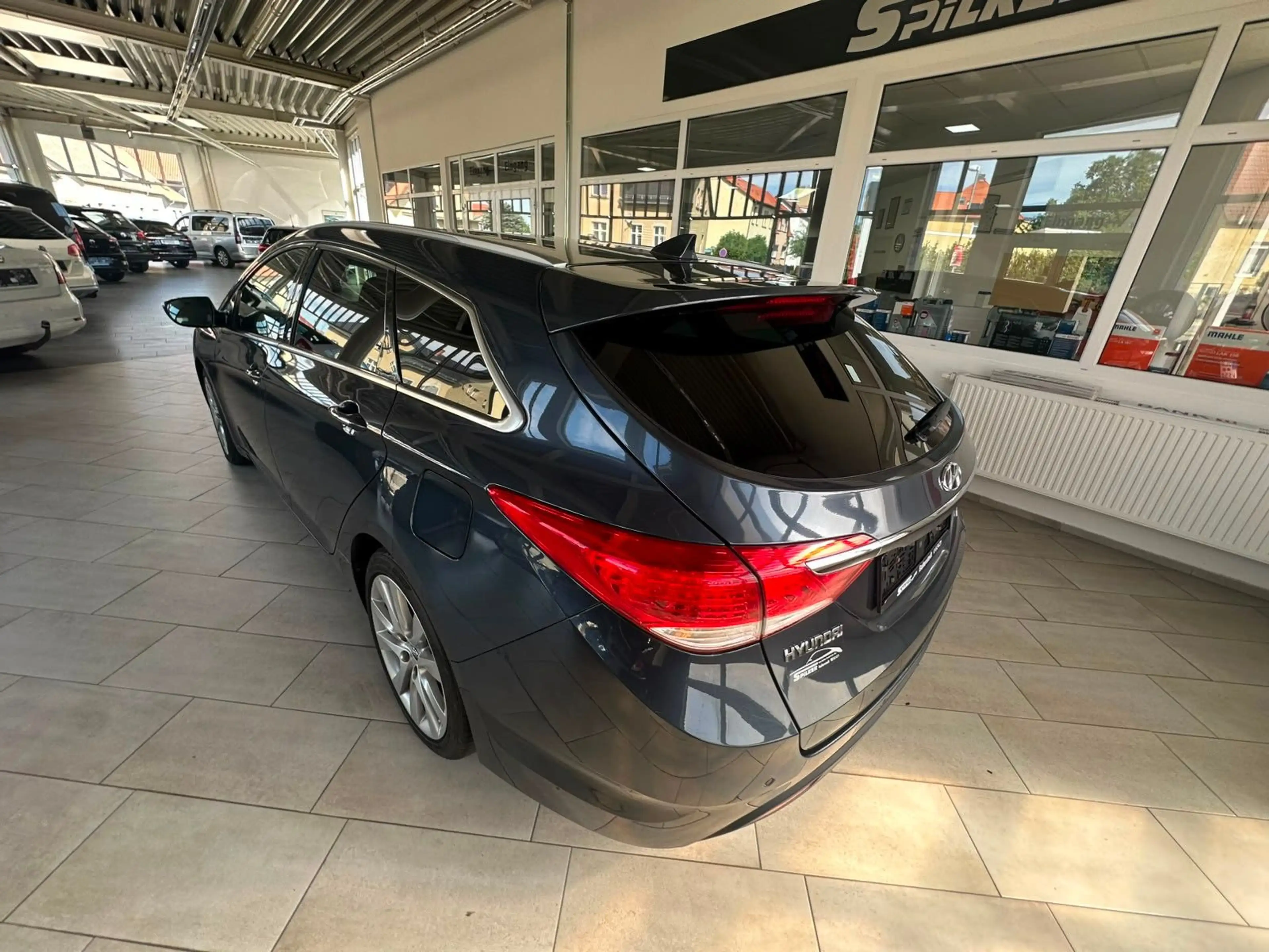 Hyundai i40 cw FIFA World Cup Edition — photo 3