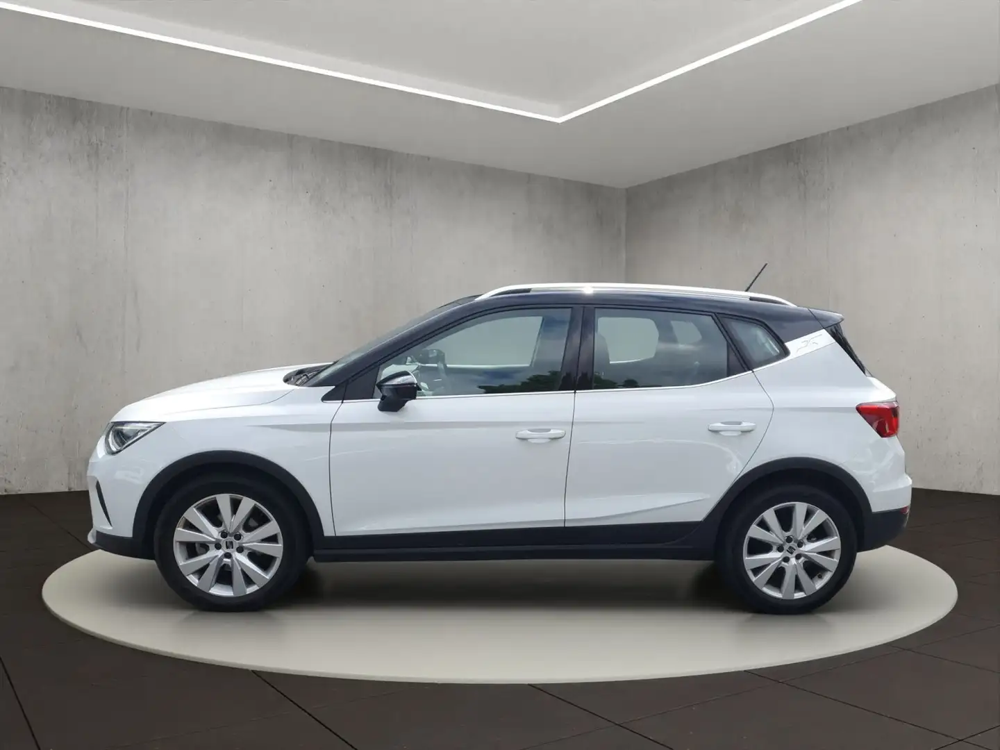 SEAT Arona 1.0 TSI Xperience Navigation Full Link Ein Weiß - 2