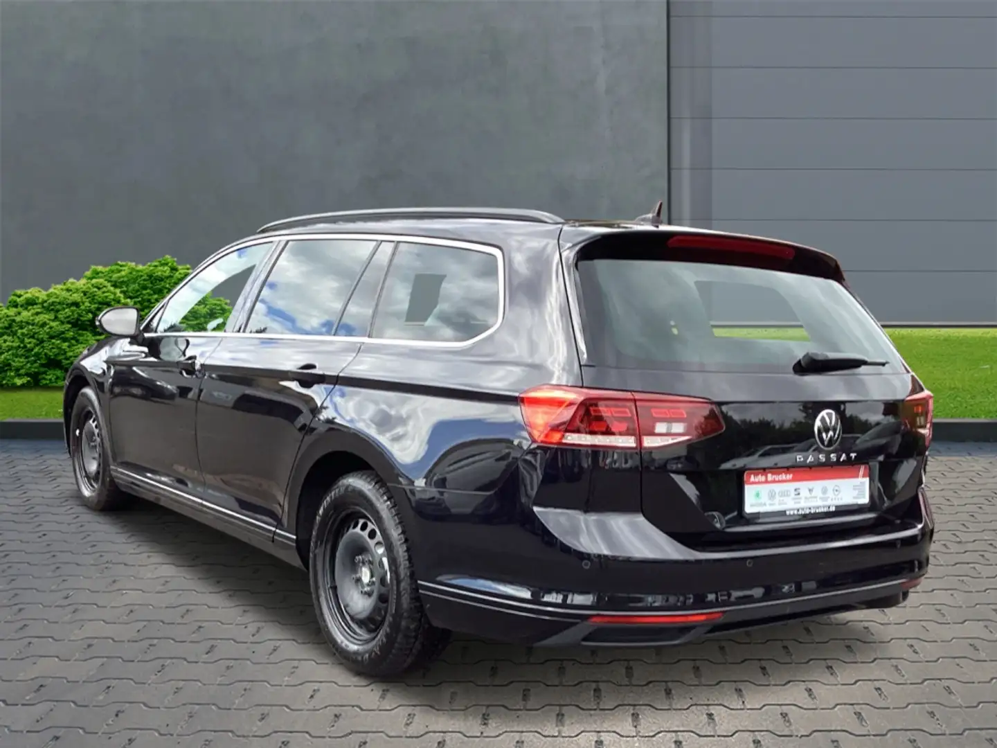 Volkswagen Passat Variant Business 2.0 TDI+Alufelgen+Navi+el.Sitze Schwarz - 2