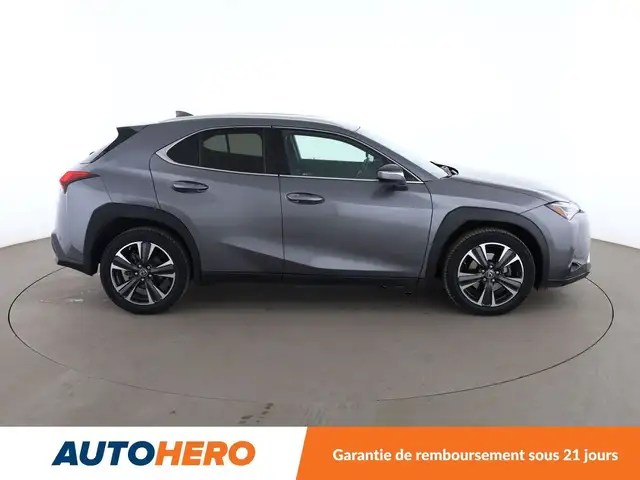 Lexus UX view 7