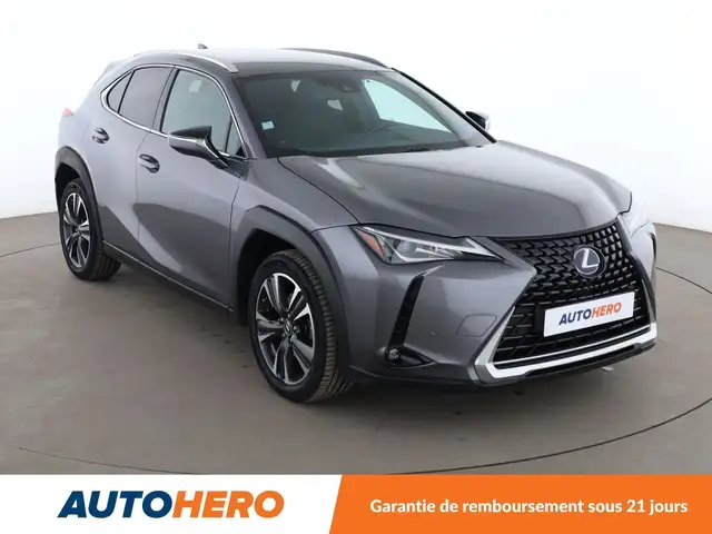 Lexus UX view 8