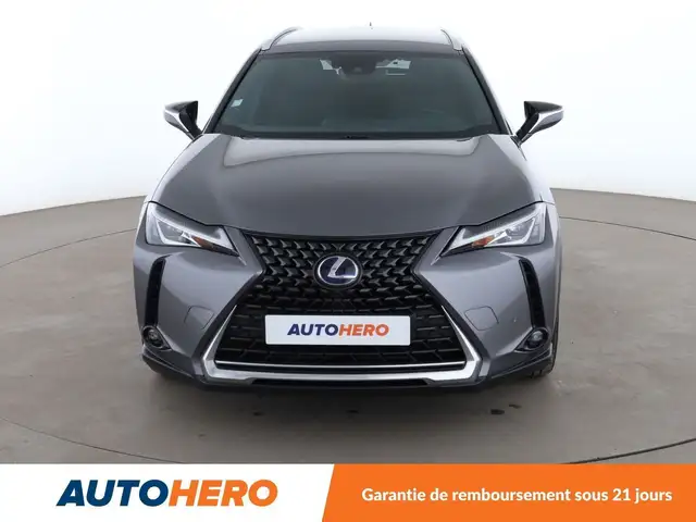 Lexus UX view 9
