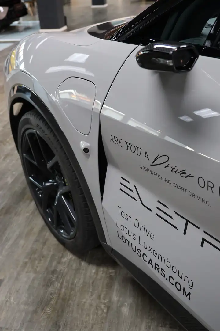 Lotus Eletre S Grijs - 2