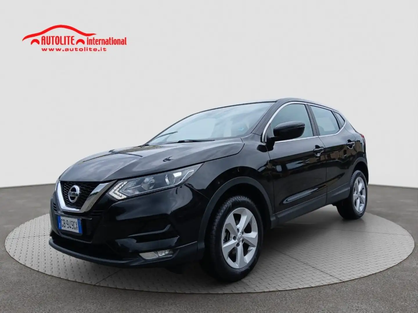 Nissan Qashqai 1.3 DIG-T 140 CV Business Zwart - 1