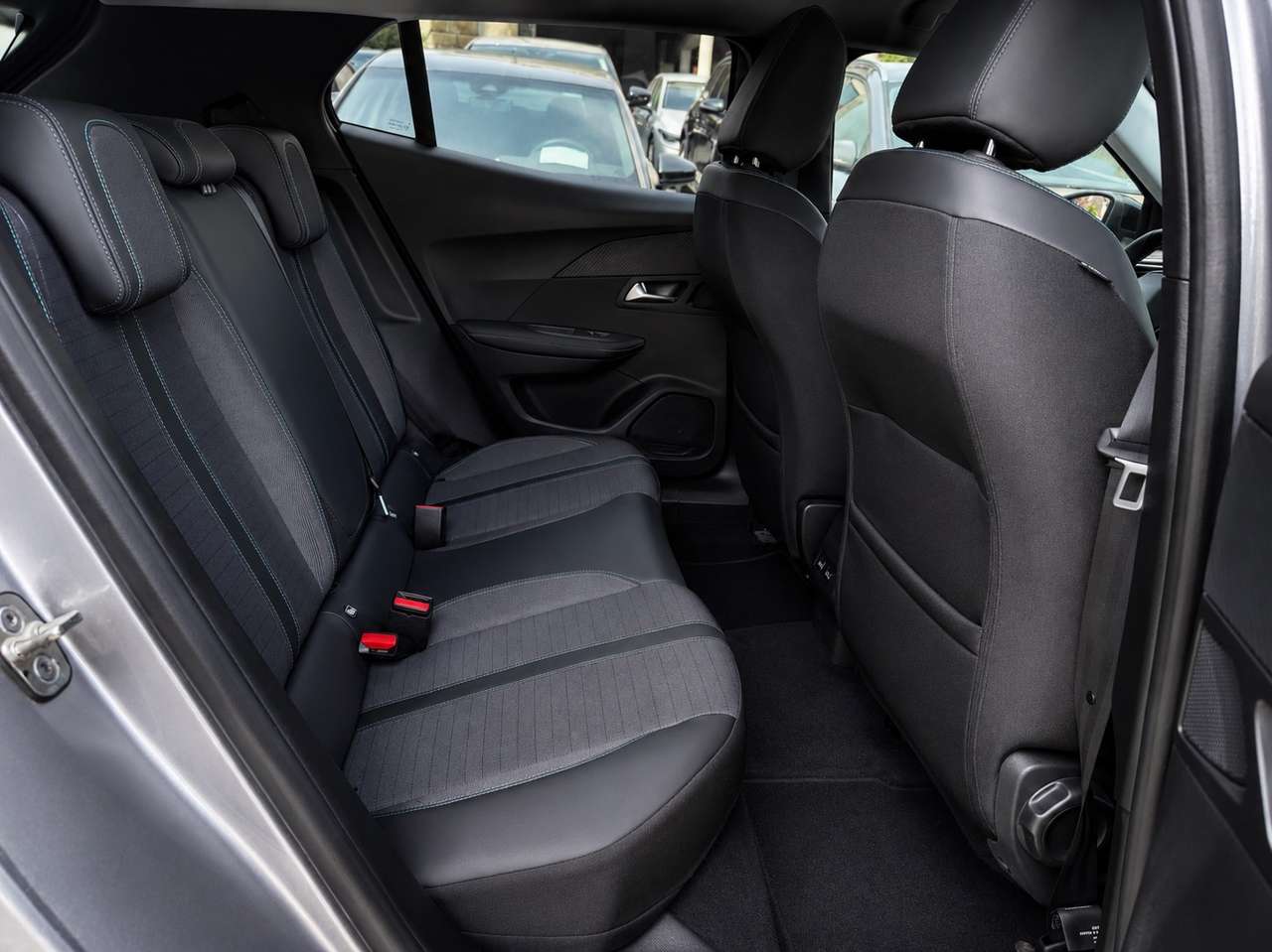 Peugeot 2008 2022 — photo 8 sur 13