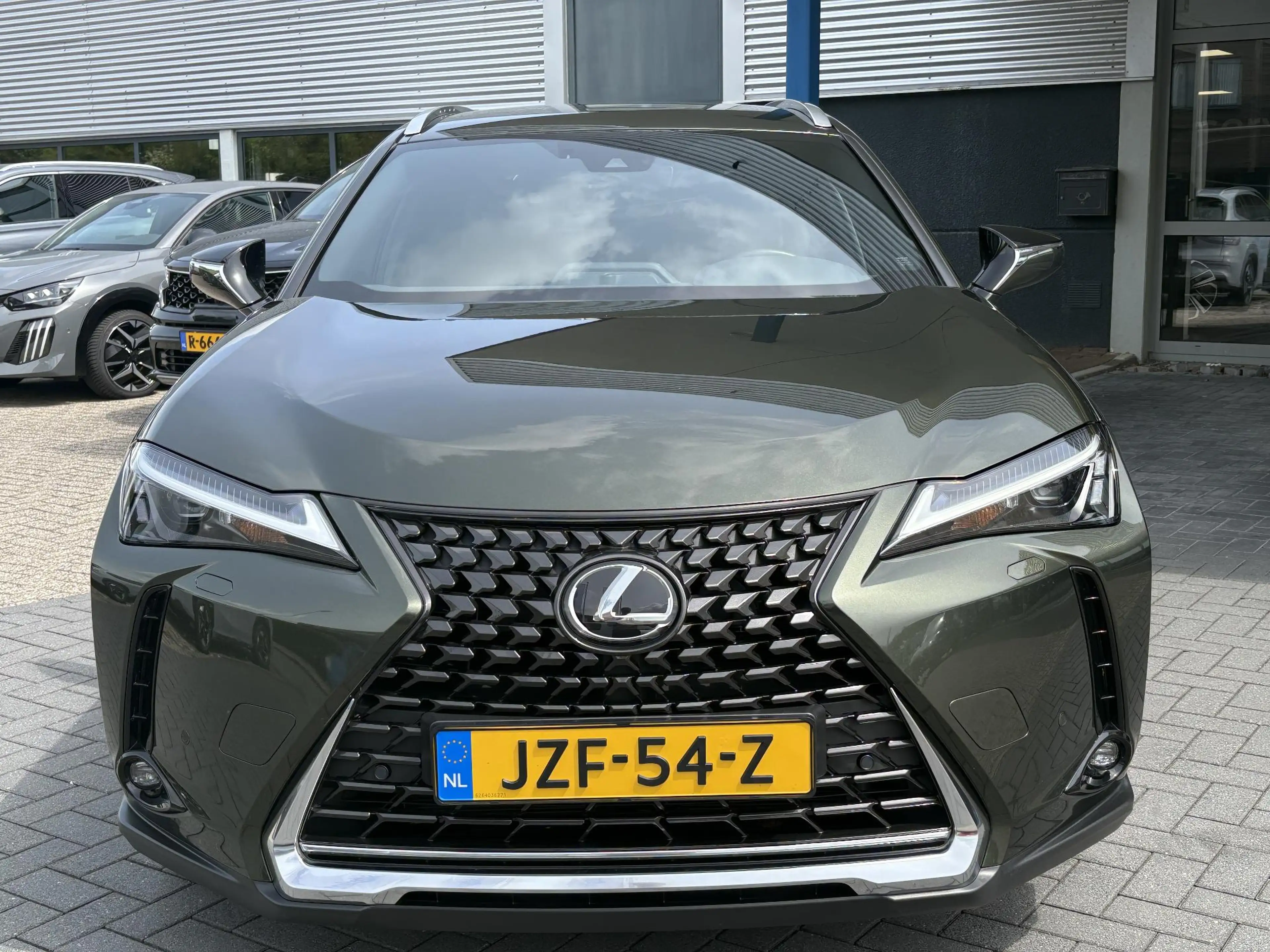 Lexus UX 250h Preference Line | 184pk | Stoel- & Stuurverwarming — photo 2