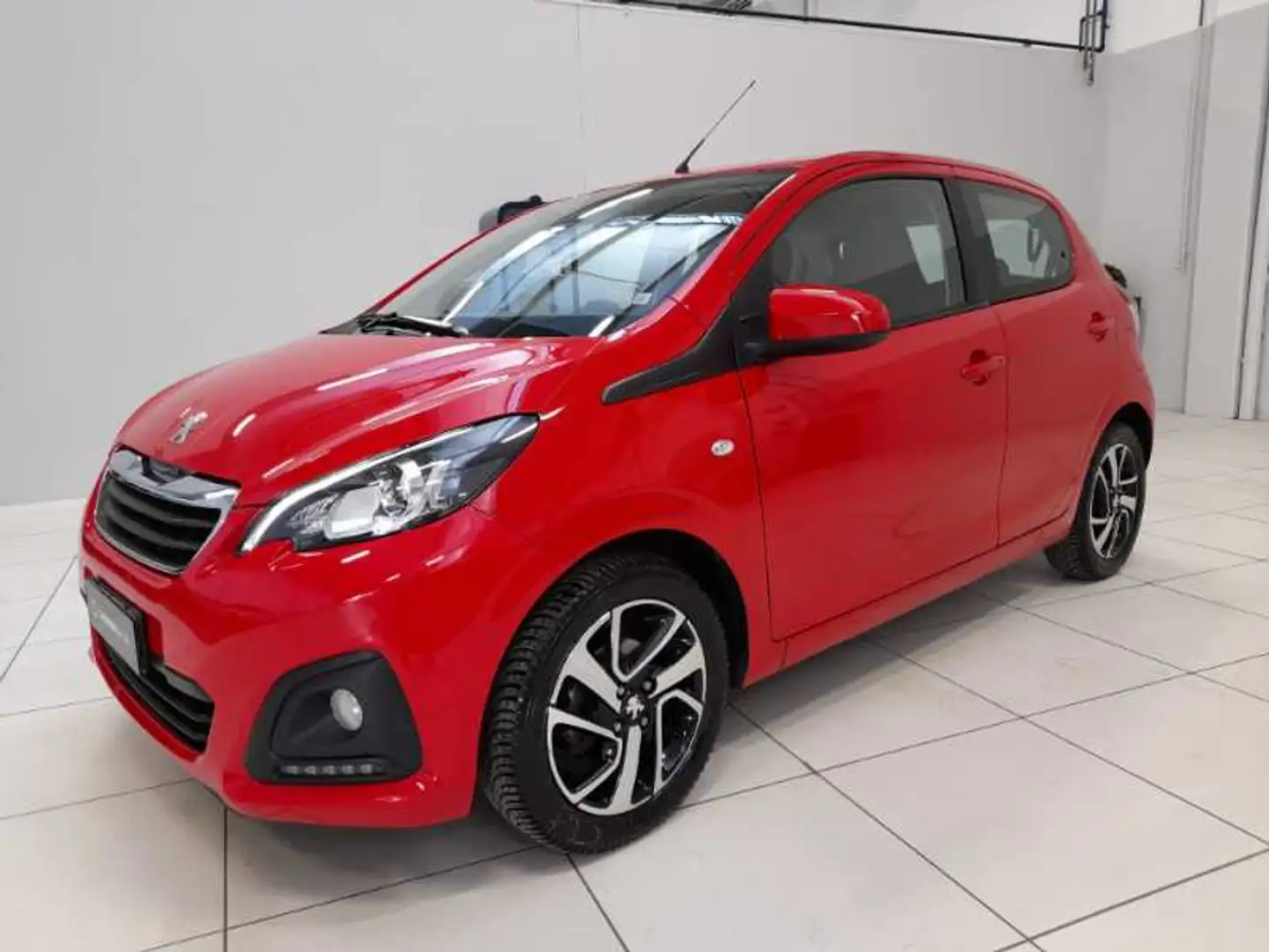 Peugeot 108 VTi 72 S&S 5 porte Active Rosso - 1