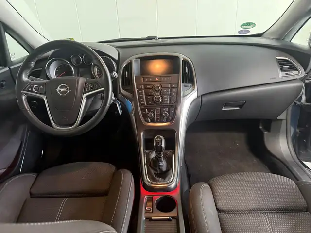 Opel Astra view 14