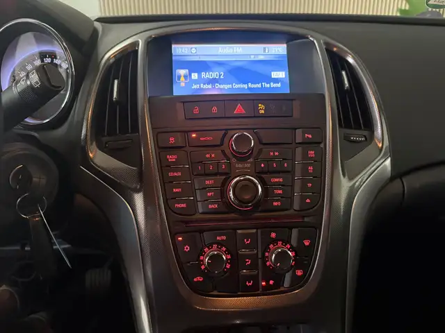 Opel Astra view 15