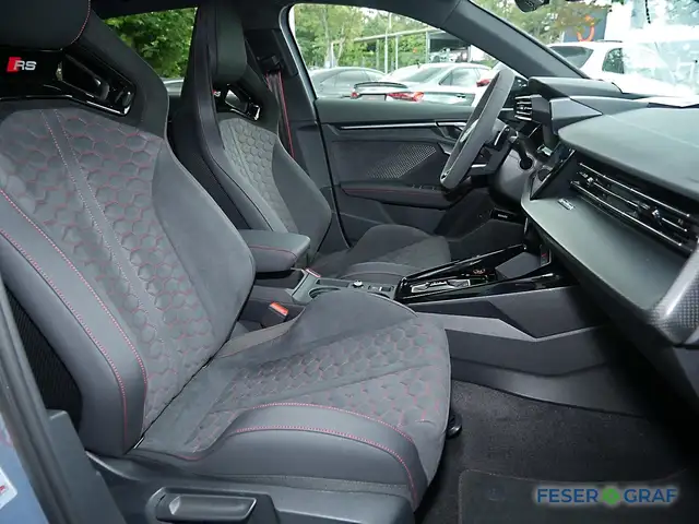 Audi RS3 view 5
