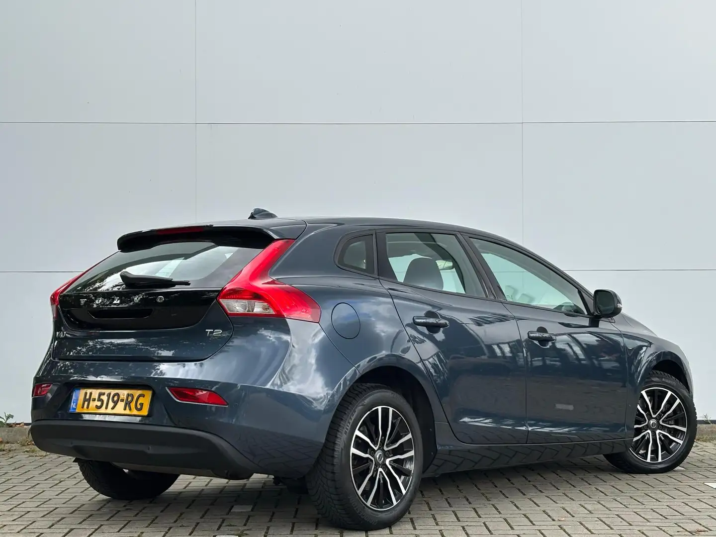 Volvo V40 1.5 T2 Polar+ | Navigatie | Winterpakket | Azul - 2