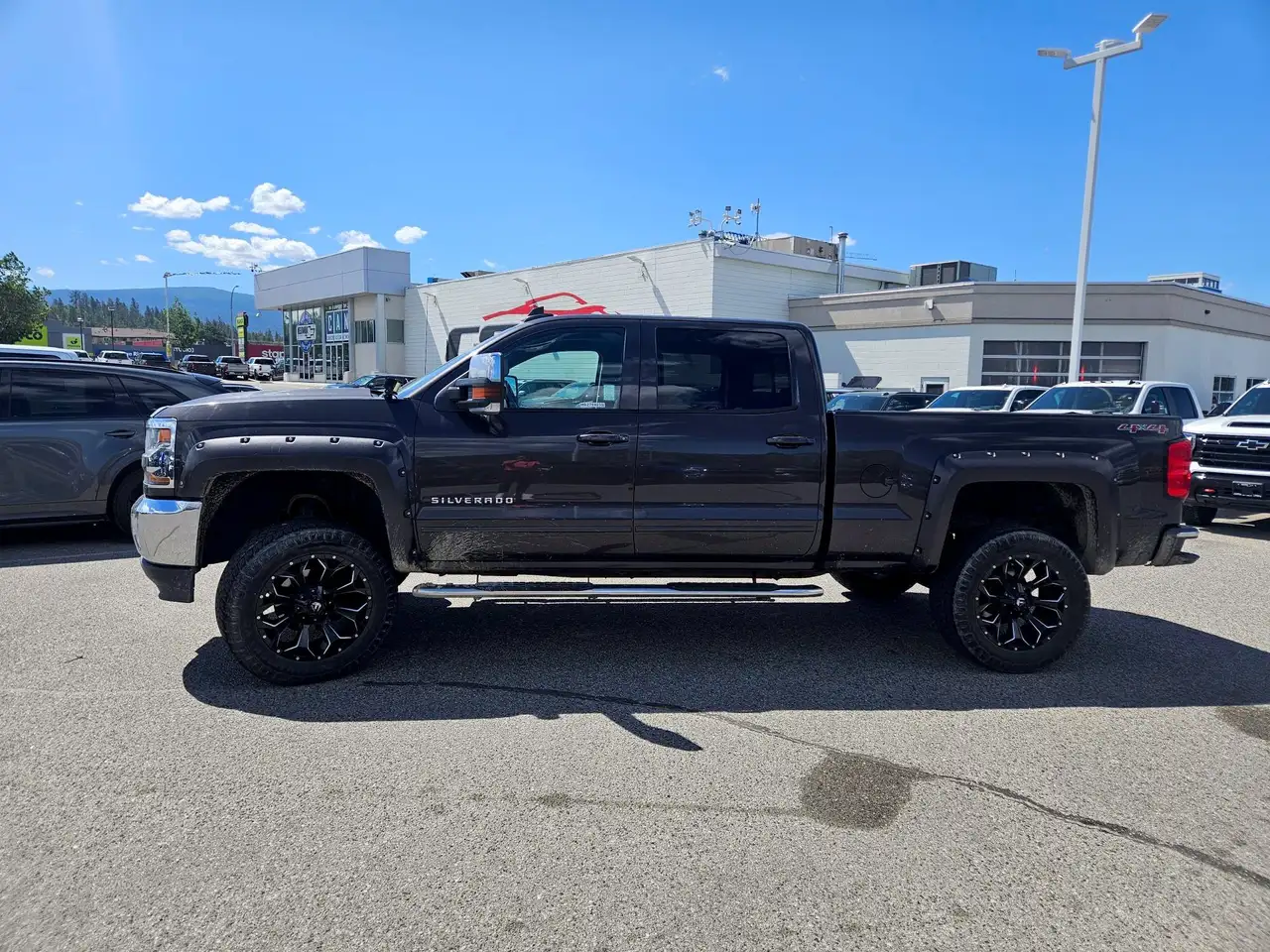 Chevrolet Silverado 1500 снимка Chevrolet Silverado 1500