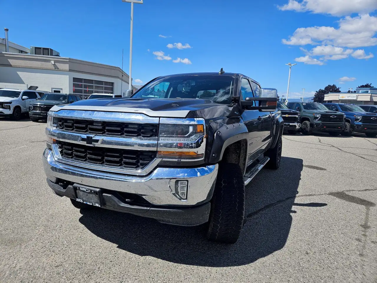 Chevrolet Silverado 1500 снимка Chevrolet Silverado 1500