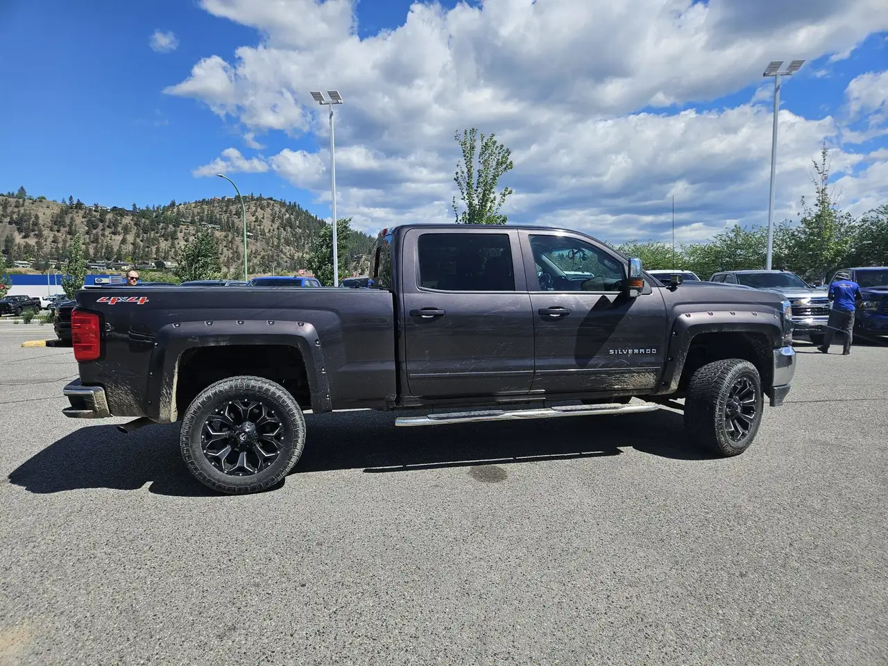 Chevrolet Silverado 1500 снимка Chevrolet Silverado 1500