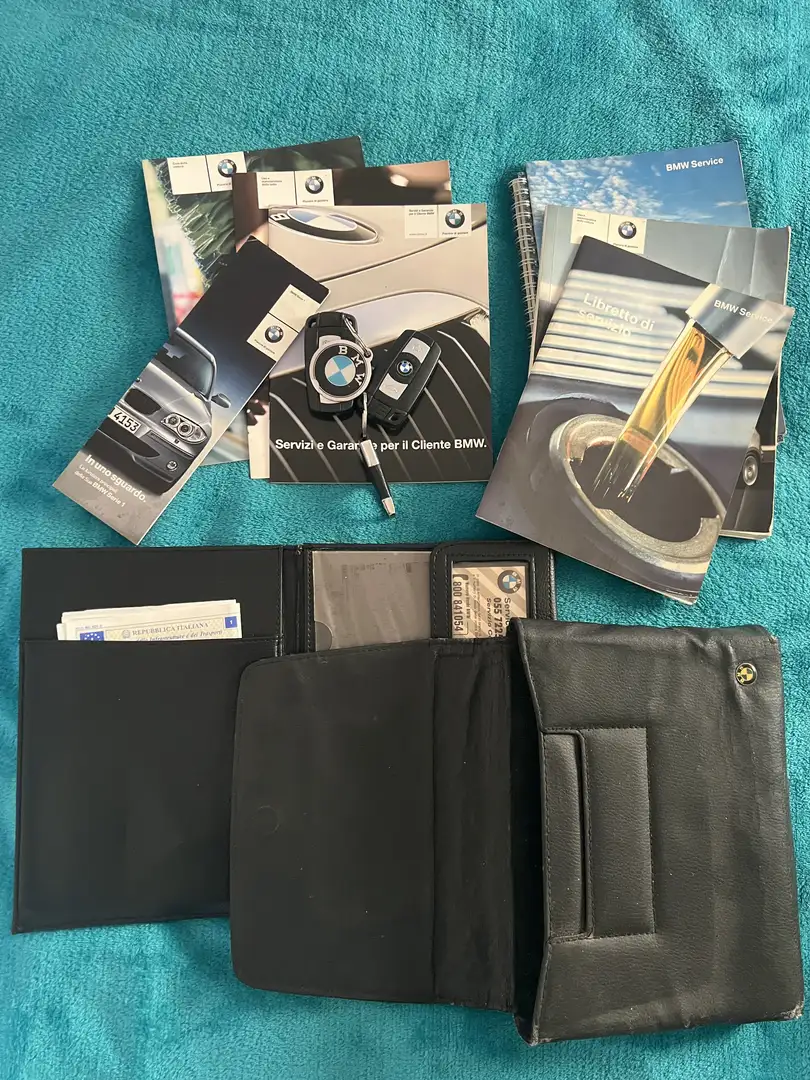 BMW 116 116i Attiva 6m Nero - 2