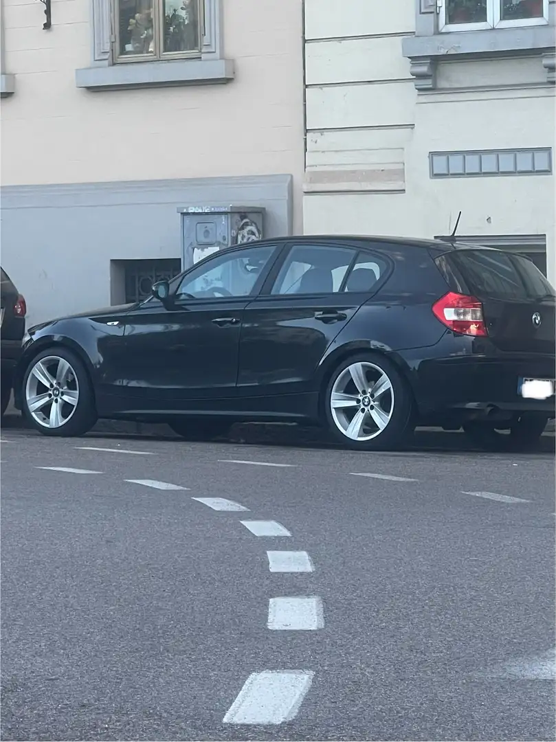 BMW 116 116i Attiva 6m Nero - 1