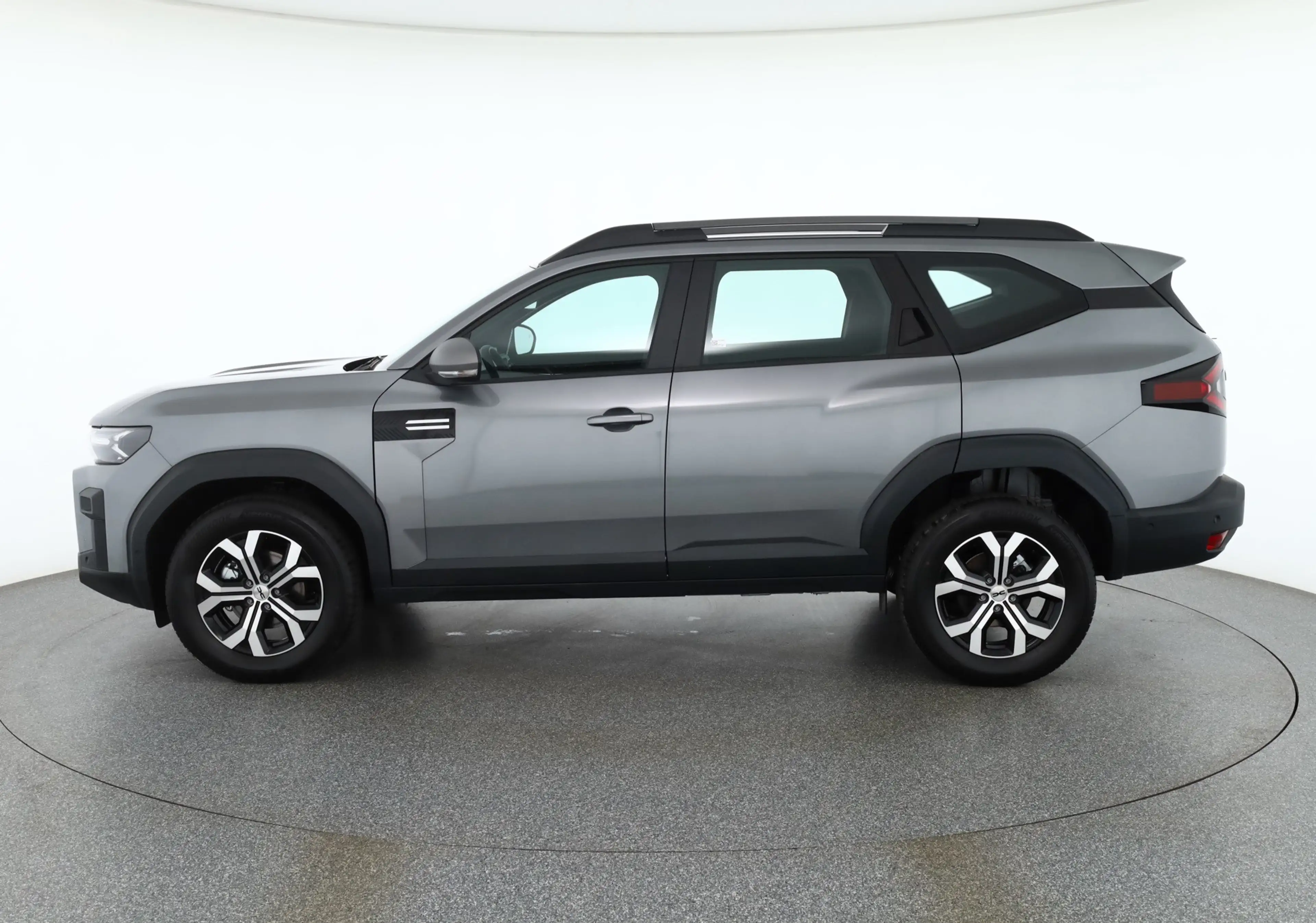 Dacia Bigster Expression 140 mHev LED 360° Tempomat — photo 2