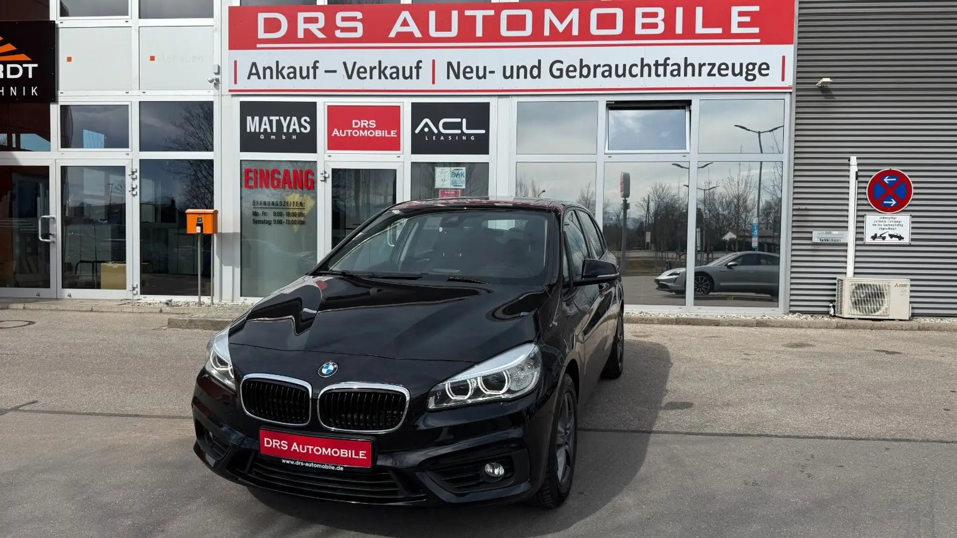 BMW 220 Active Tourer 220 d xDrive/Navi/SHZ/AHK/LED/Pano Schwarz - 1