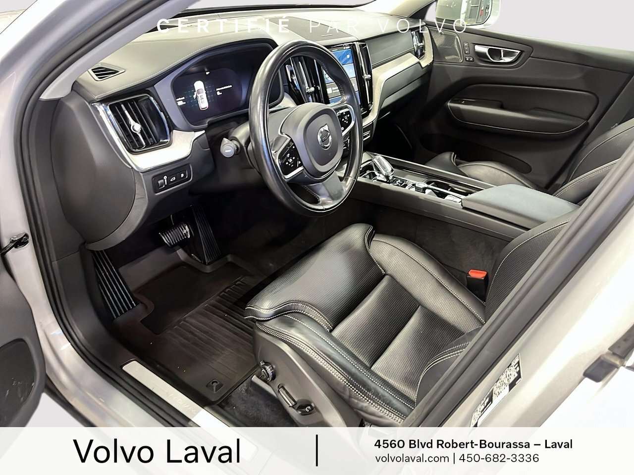 2022 Volvo XC60 Inscription XC60 Recharge Inscription, T8 AWD plug thumb 9