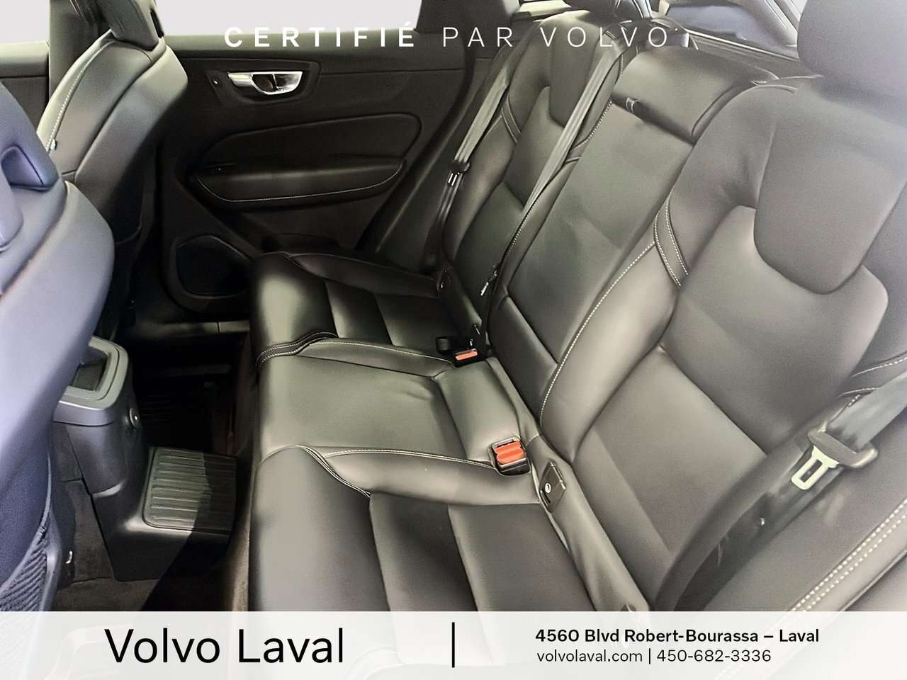2022 Volvo XC60 Inscription XC60 Recharge Inscription, T8 AWD plug thumb 21