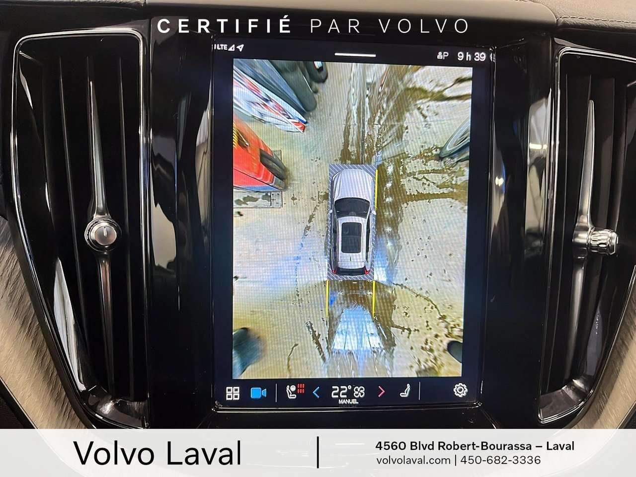 2022 Volvo XC60 Inscription XC60 Recharge Inscription, T8 AWD plug thumb 19