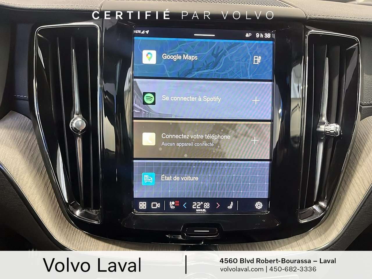2022 Volvo XC60 Inscription XC60 Recharge Inscription, T8 AWD plug thumb 15