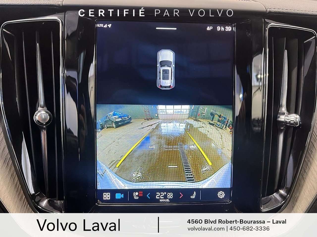 2022 Volvo XC60 Inscription XC60 Recharge Inscription, T8 AWD plug thumb 18
