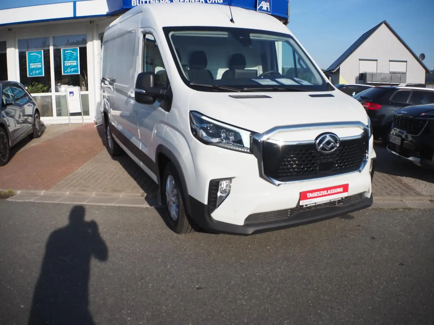 Maxus eDeliver 9 L3H2 88kw/h + 2xSchiebetür +Sitzhzg+Kli Weiß - 1