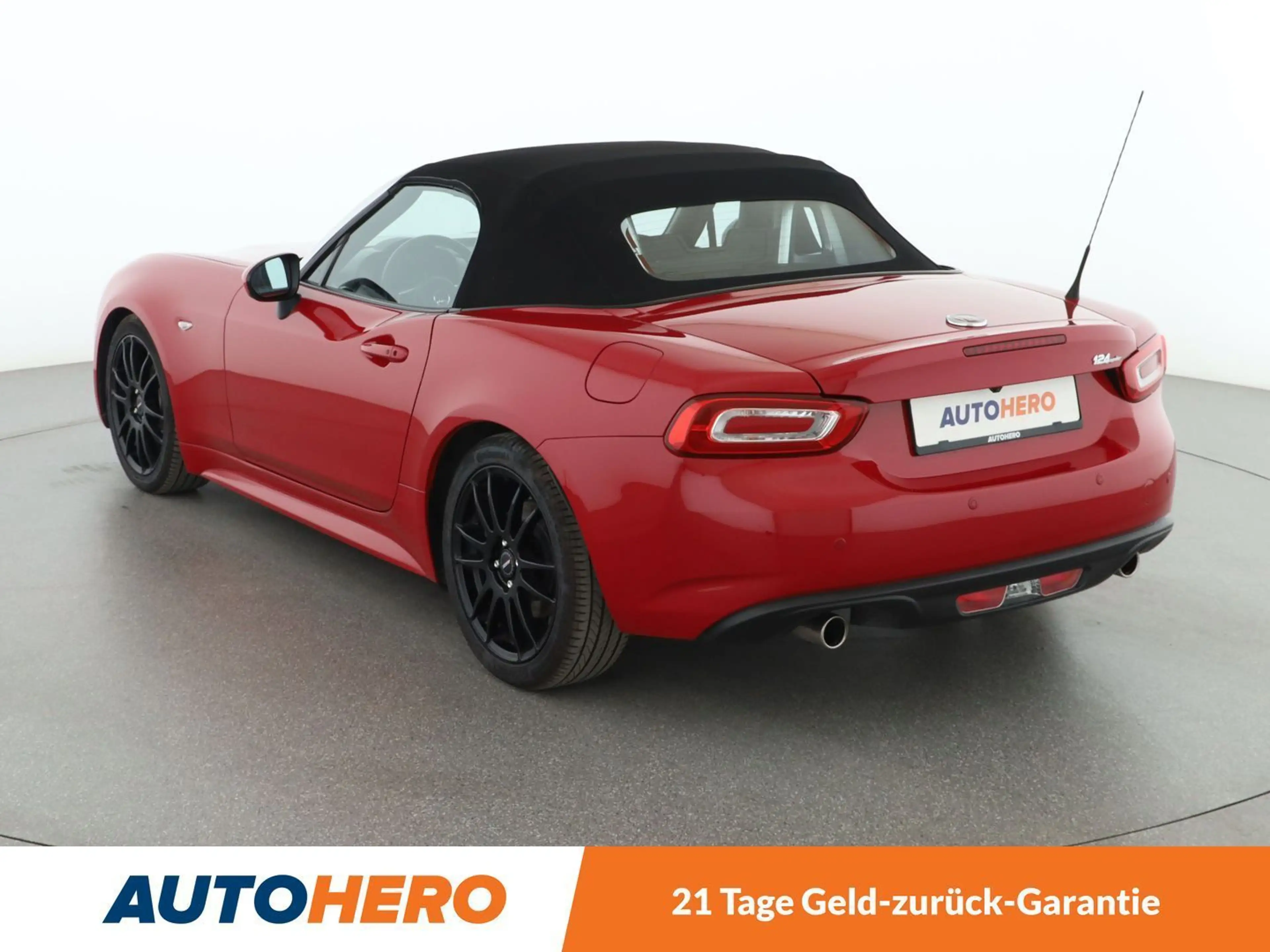 Fiat 124 Spider 1.4 Turbo Lusso *NAVI*TEMPO*CAM*PDC*SHZ*KLIMA*VC* — photo 4