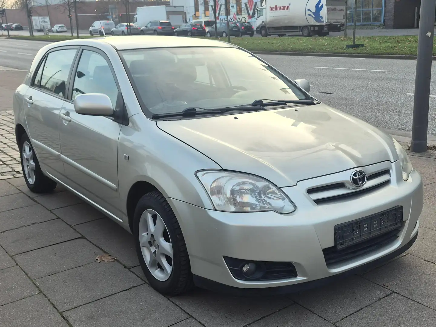 Toyota Corolla 1.6 Edition / Compact*Klimaautomatik* Grau - 1
