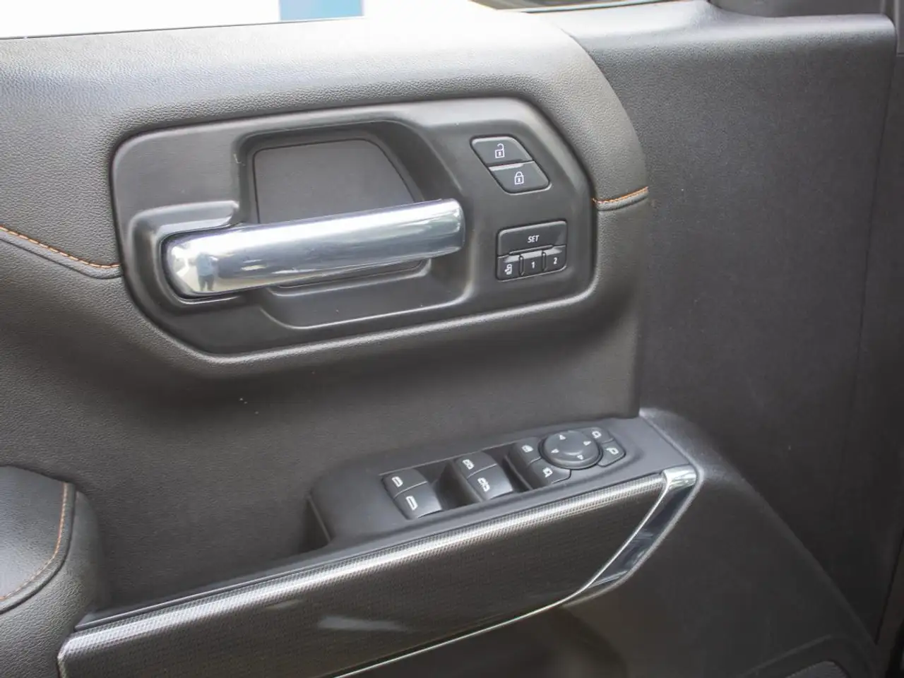 GMC 1500 снимка GMC 1500