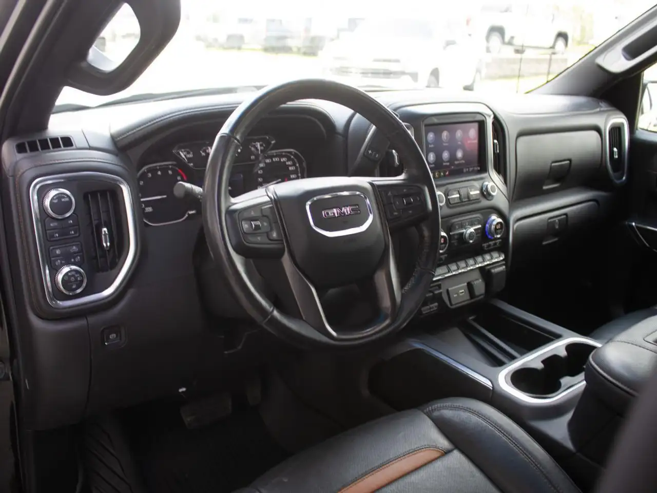 GMC 1500 снимка GMC 1500