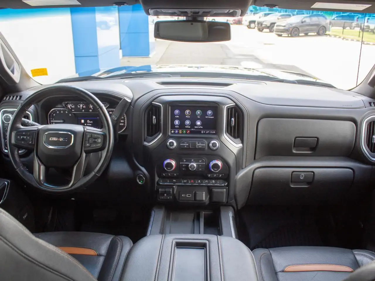 GMC 1500 снимка GMC 1500