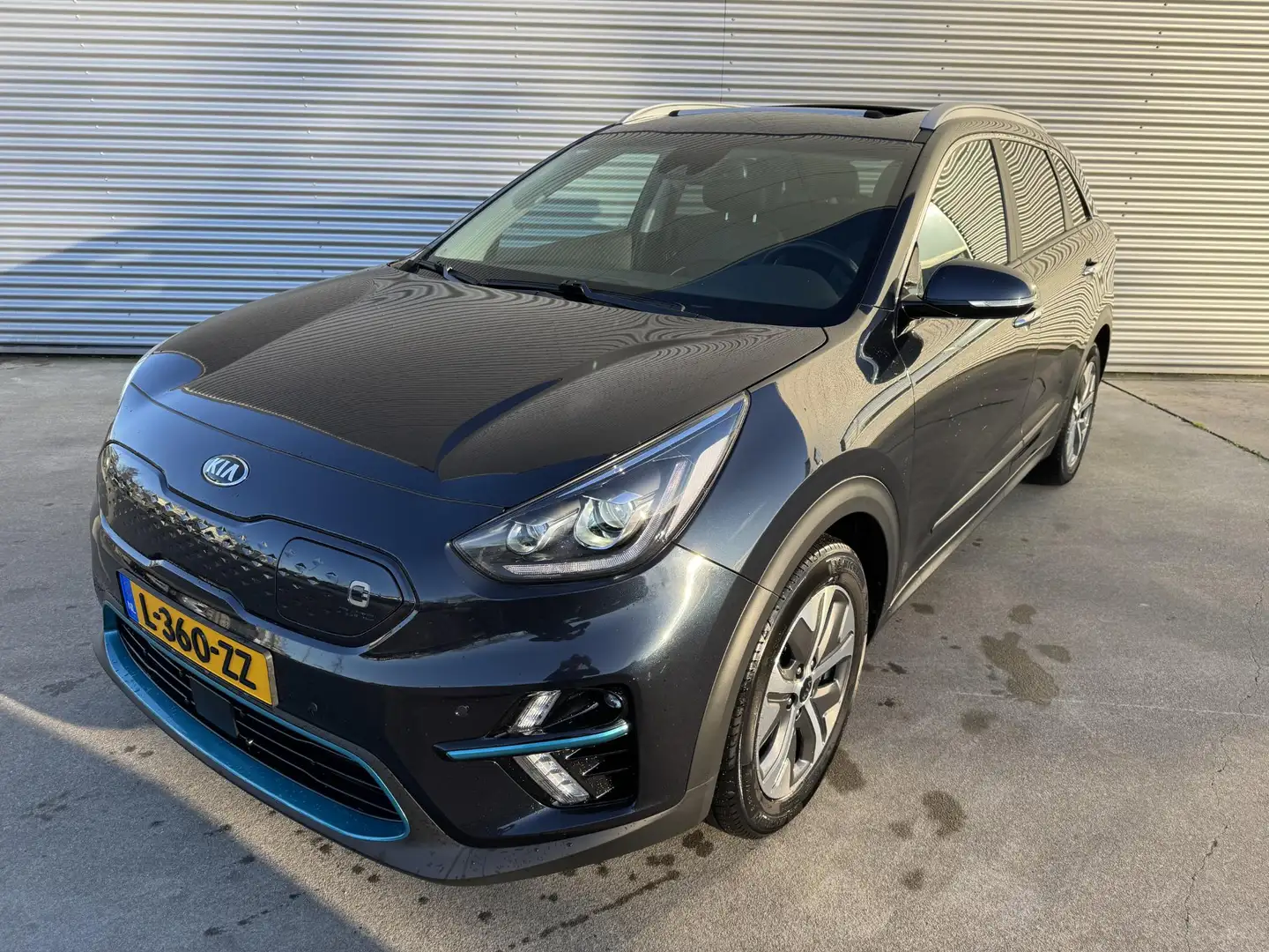 Kia e-Niro ExecutiveLine 64 kWh NW verkocht & Onderhouden | S Bleu - 2