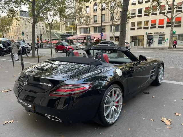 Mercedes-Benz SLS view 13