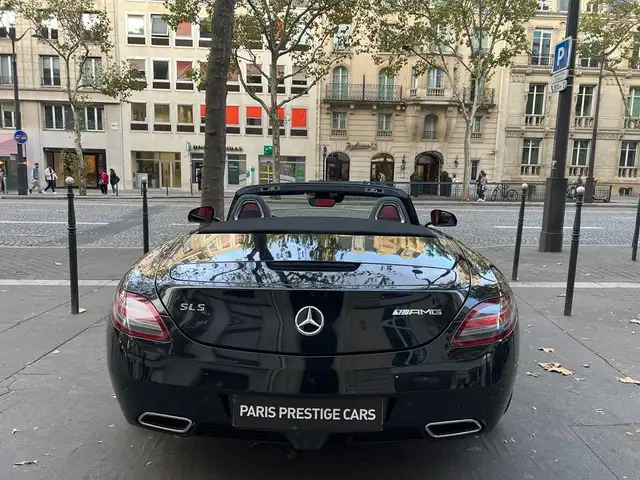Mercedes-Benz SLS view 11