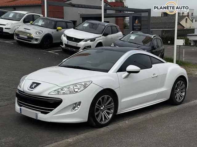 Peugeot RCZ 2.0 HDI 16V FAP - 163  CV COUPE . Dès 220 €/mois