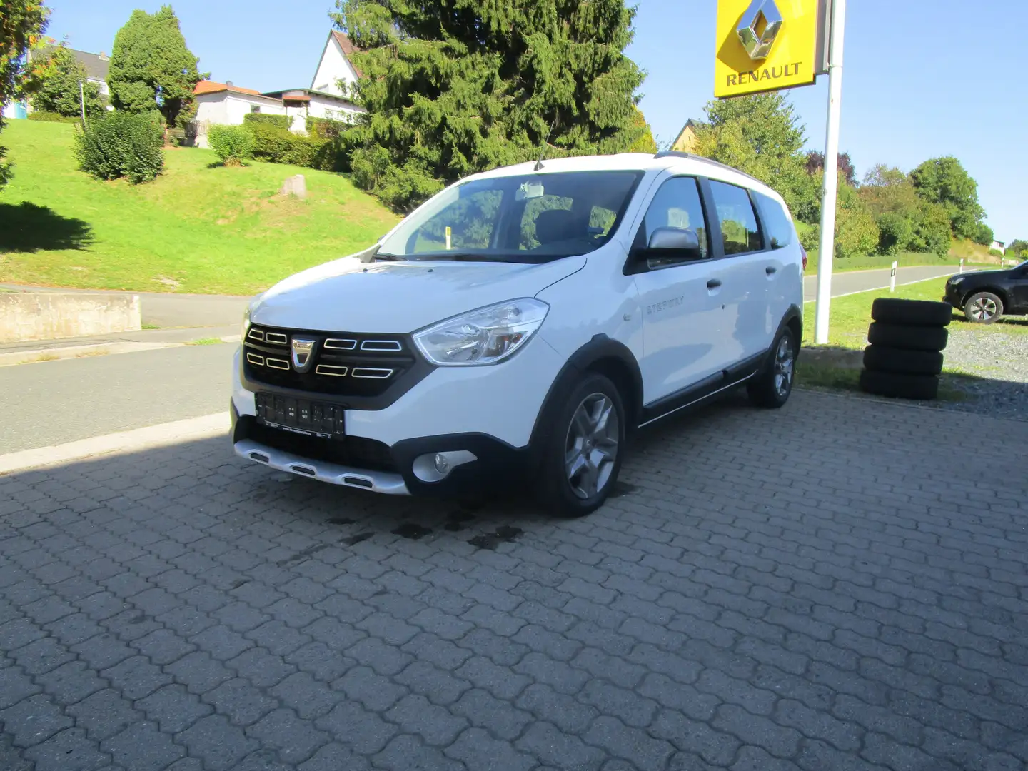 Dacia Lodgy Stepway Plus Белый - 1