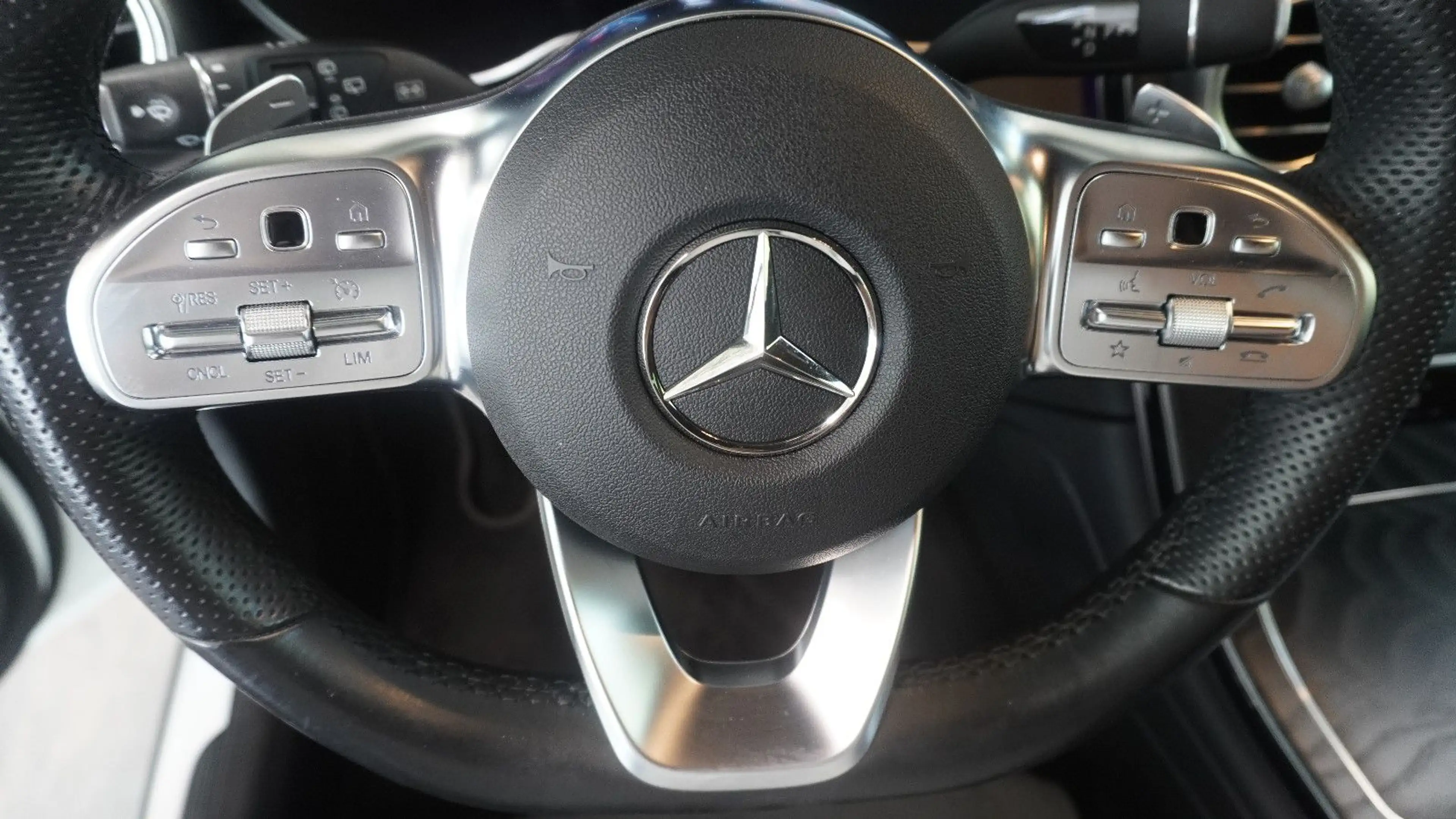 Mercedes-Benz GLC 220 d 4Matic*AMG*AHK*STHZ*VIRTUAL*SOUND — photo 15