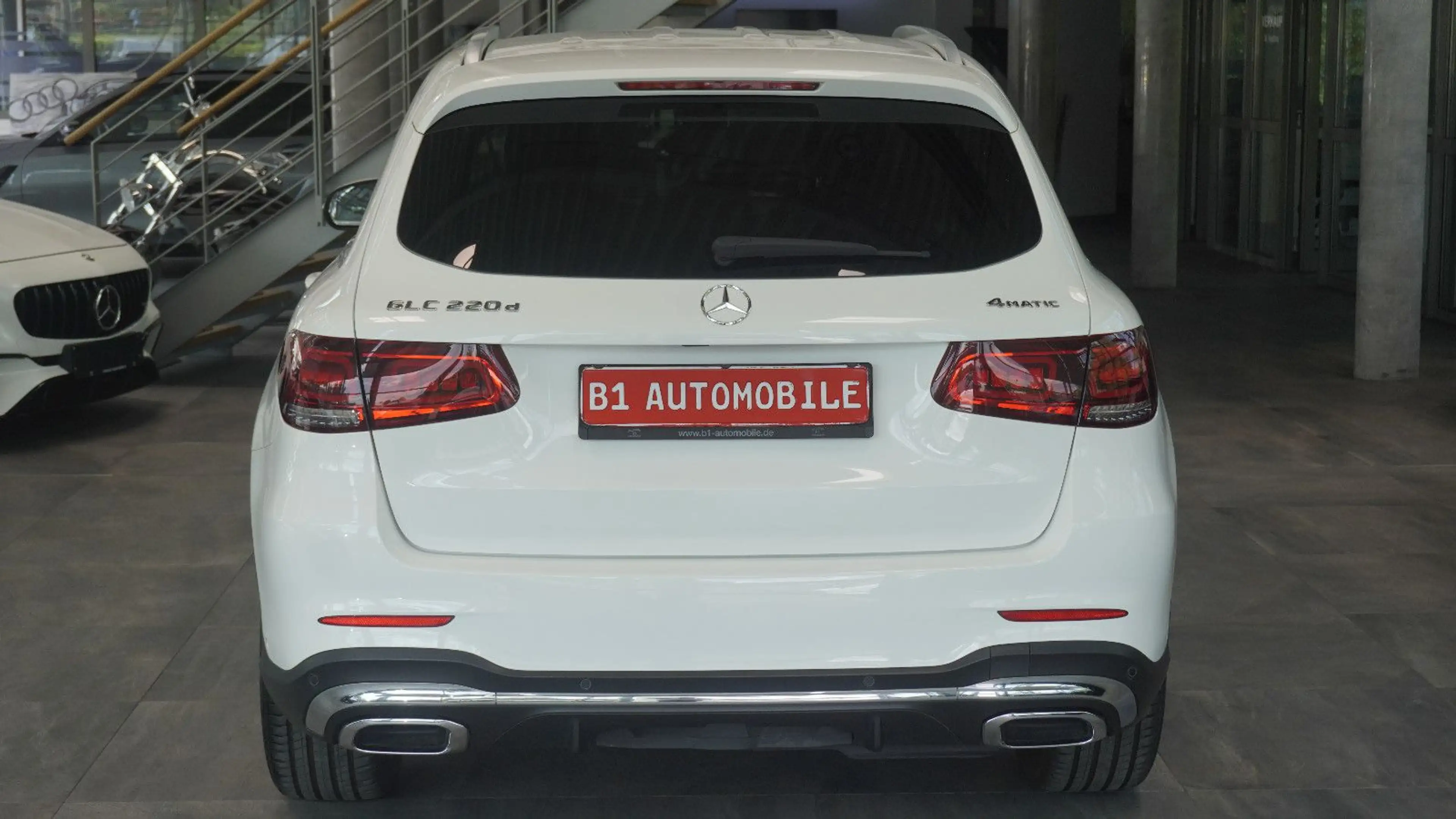 Mercedes-Benz GLC 220 d 4Matic*AMG*AHK*STHZ*VIRTUAL*SOUND — photo 6