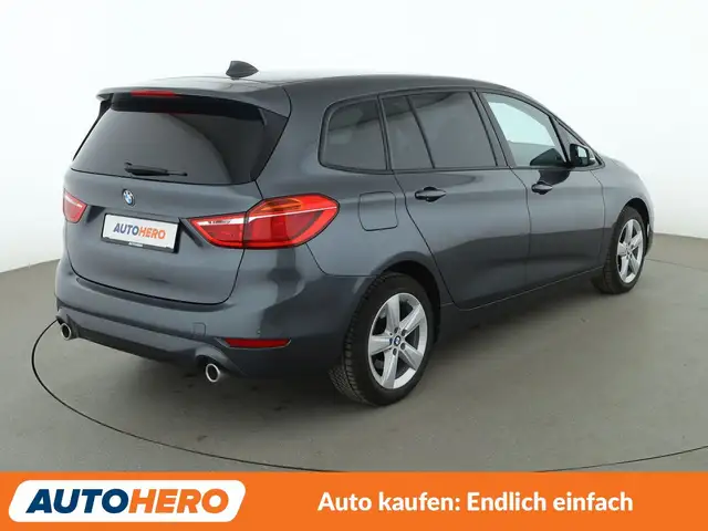 BMW 2 Series view 6