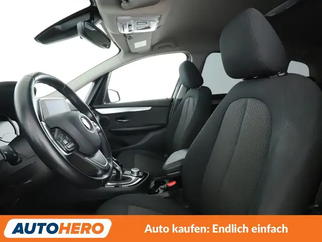 BMW 2 Series view 10