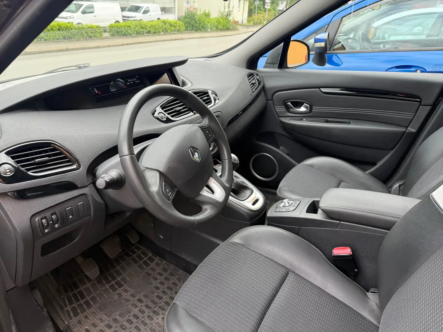 Renault Scenic Grand Dynamique Klimaautomatik Navi 8fach Alu ESP Brun - 2