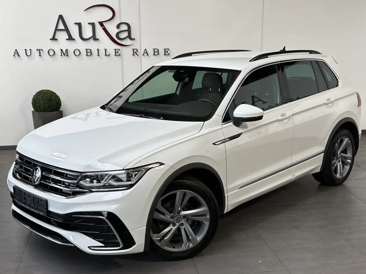 Volkswagen Tiguan 2.0 TDI DSG R-Line NAV+MATRIX+KAM+H&K+VC Weiß - 1