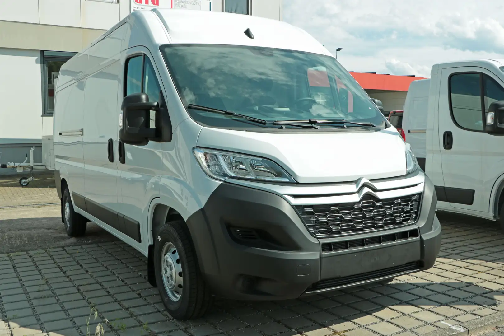 Citroen Jumper Grossraumkasten 35 L2H2 Control BlueHDi 140 Start& Weiß - 2