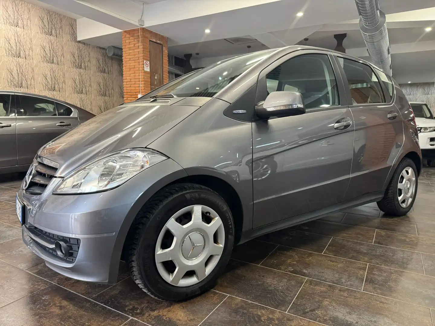 Mercedes-Benz A 160 Classe A - W/C 169 (150) be Grau - 1