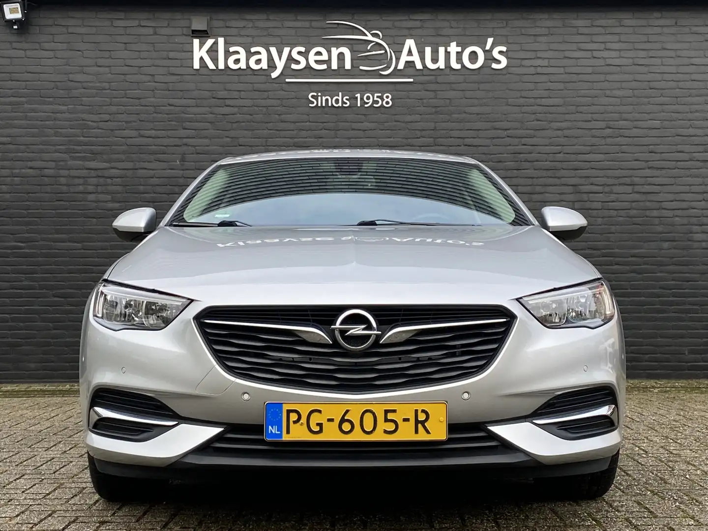 Opel Insignia Grand Sport 1.5 Turbo Online Edition 160 pk AUT. | Grijs - 2